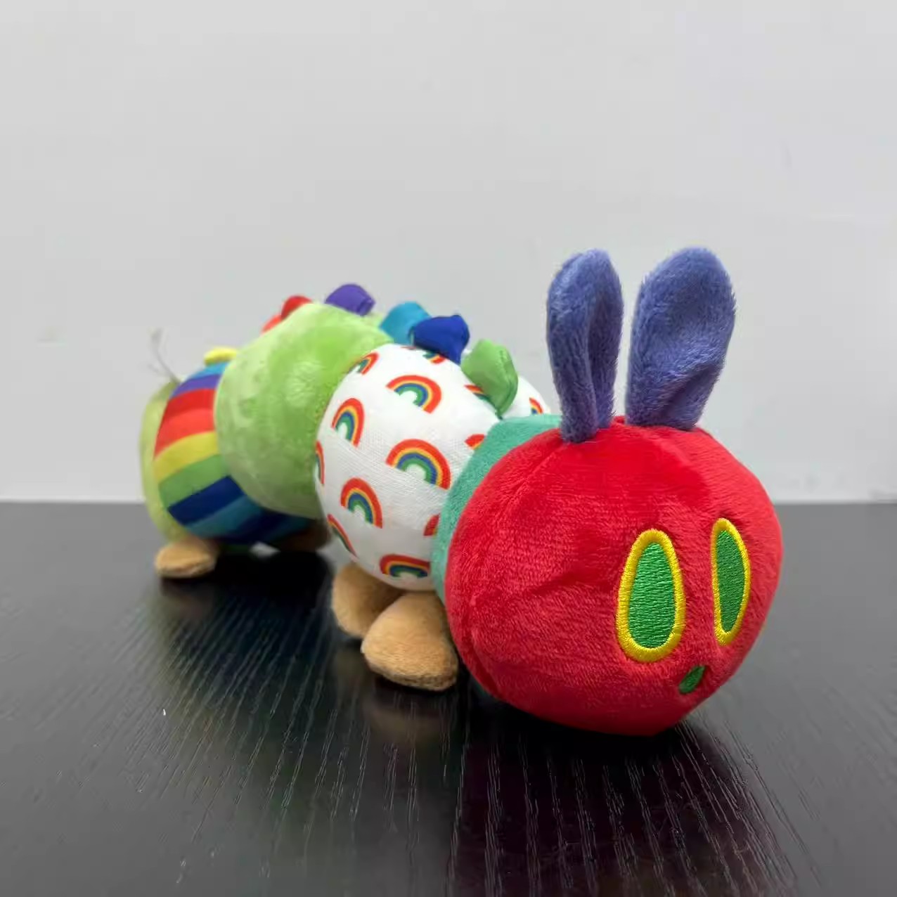 Kids Toys Very - Libros lindos, la oruga muy hambriento,