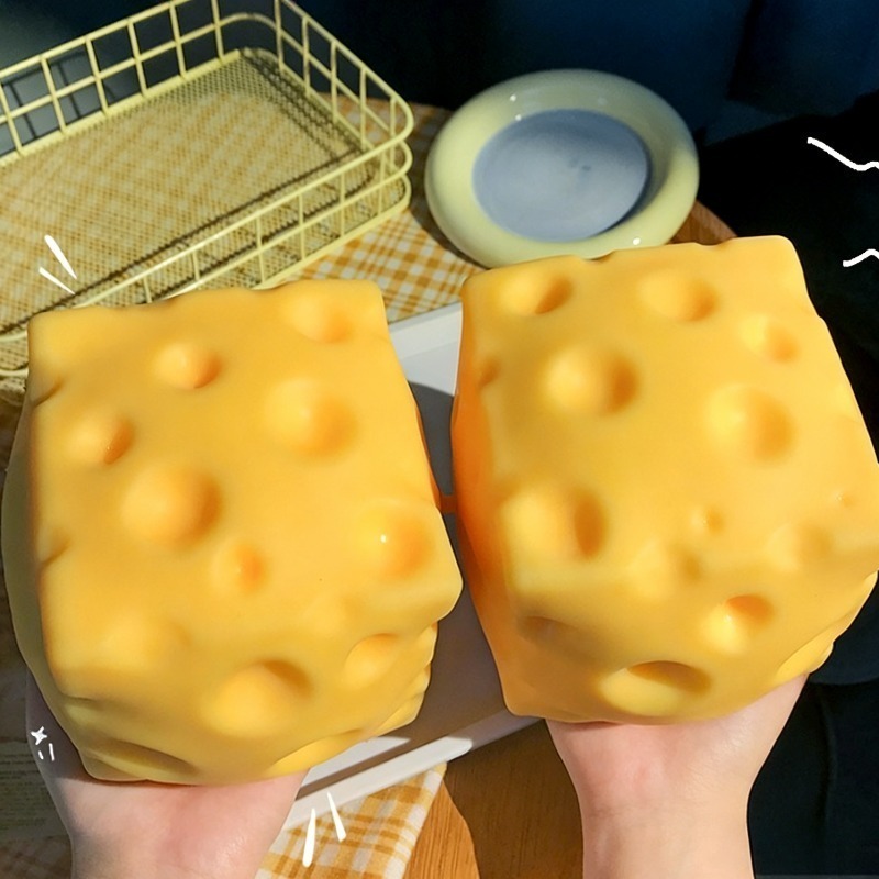 Pelota Antiestrés de Queso Ama - Kids Toys Yellow reseña y precio
